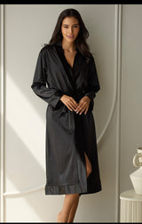 Robe - Noir Black