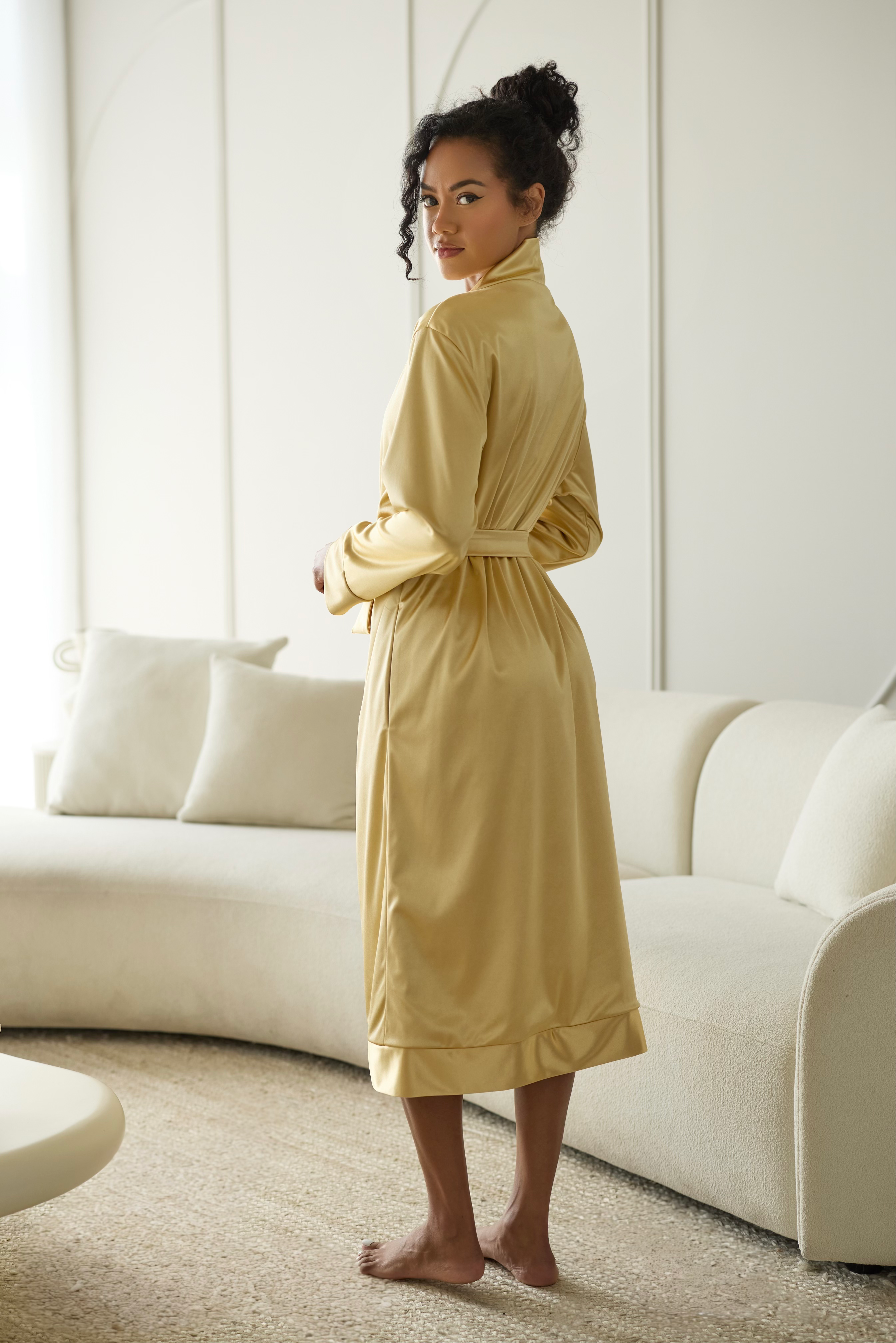 Robe - Sunlit Gold